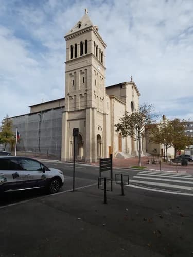 église Sainte-Foy de Sainte-Foy-lès-Lyon à Sainte-Foy-lès-Lyon