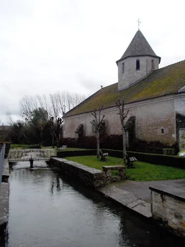 église Sainte-Radegonde-et-Saint-Junien de Lizant à Lizant