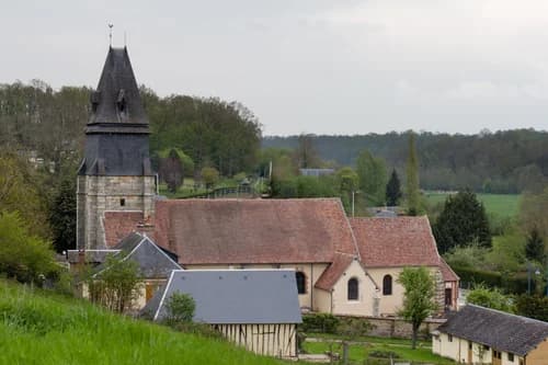 église Saint-Georges de Montreuil-l'Argillé à Montreuil-l'Argillé