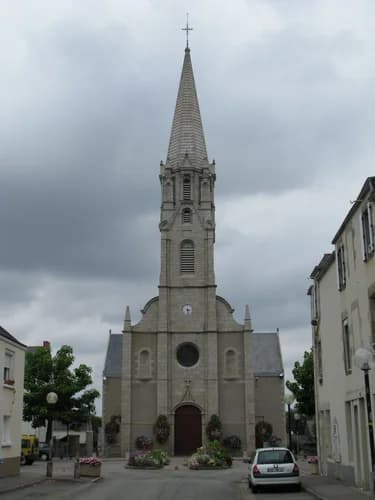 église Saint-Jacques-et-Saint-Philippe de Sautron