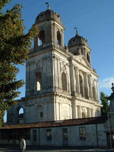 église Saint-Jean-Baptiste de Saint-Jean-d'Angély à Saint-Jean-d'Angély