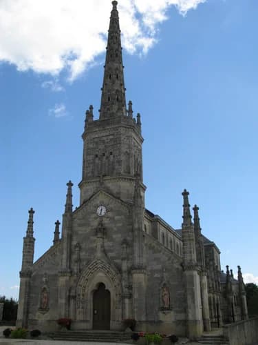 église Saint-Julien de Saint-Julien-Beychevelle à Saint-Julien-Beychevelle