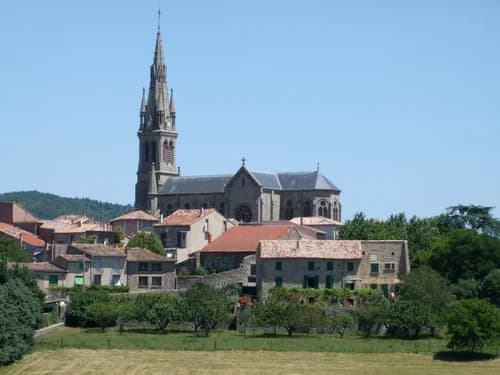église Saint-Pierre de Vernoux-en-Vivarais