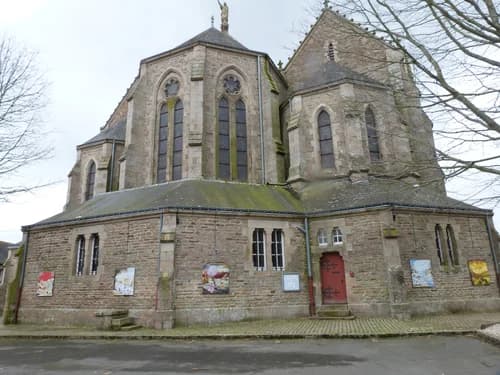 église Saint-Pierre-et-Saint-Paul d'Hénon