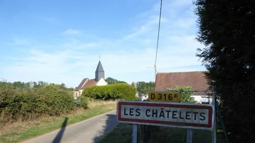 église Saint-Pierre des Châtelets à Les Châtelets