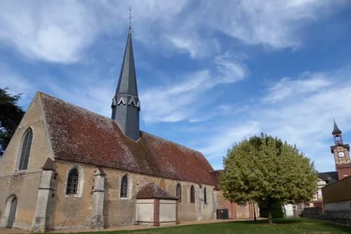 église Saint-Martin de Fontaine-la-Guyon à Fontaine-la-Guyon