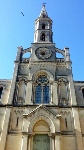église Saint-Saturnin d'Aimargues à Aimargues