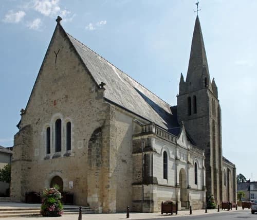 église Saint-Médard d'Esvres à Esvres