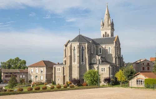 église Saint-Saturnin de Marlhes à Marlhes