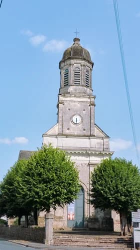église Saint-Pierre de Vezins à Vezins