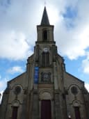 église Saint-Hilaire d'Yzernay à Yzernay