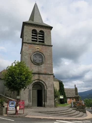 église Saint-Maurice de Murat-le-Quaire à Murat-le-Quaire