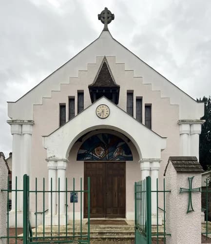 chapelle Notre-Dame-de Lourdes de Combs-la-Ville à Combs-la-Ville