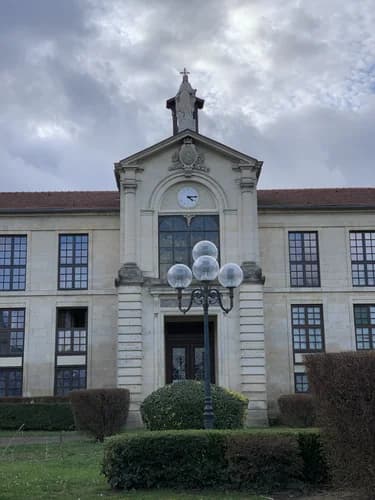 chapelle Saint-Vincent-de-Paul de la résidence Louise de Marillac de Chantilly à Chantilly