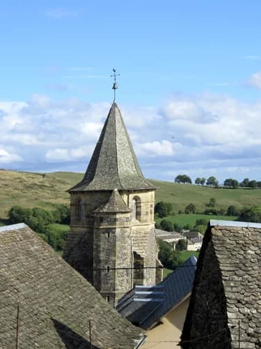 église Saint-Laurent de Prades-d'Aubrac