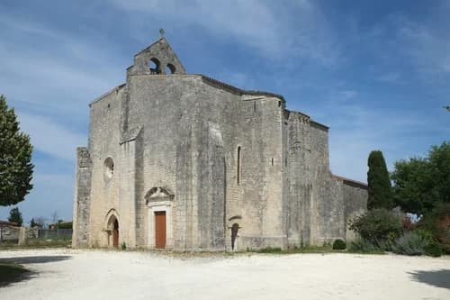église de la Sainte Trinité de Puyravault à Puyravault