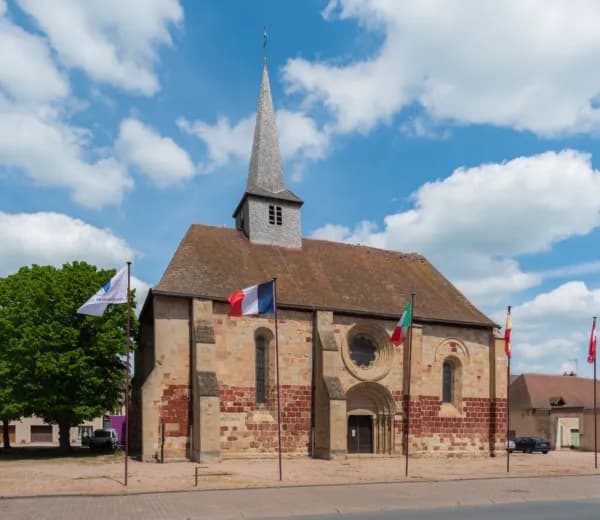 église Saint-Jacques-le-Majeur de Villefranche d'Allier à Villefranche-d'Allier