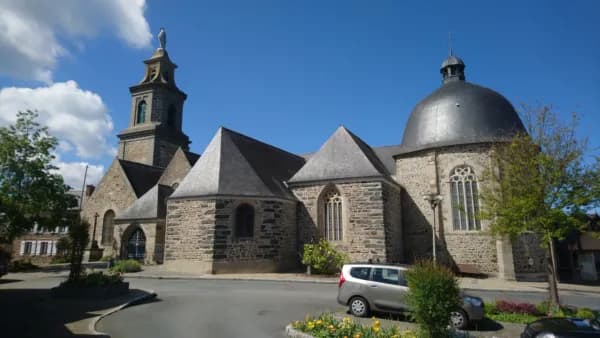 église Saint-Jean-Baptiste de Binic-Étables-sur-Mer à Étables-sur-Mer
