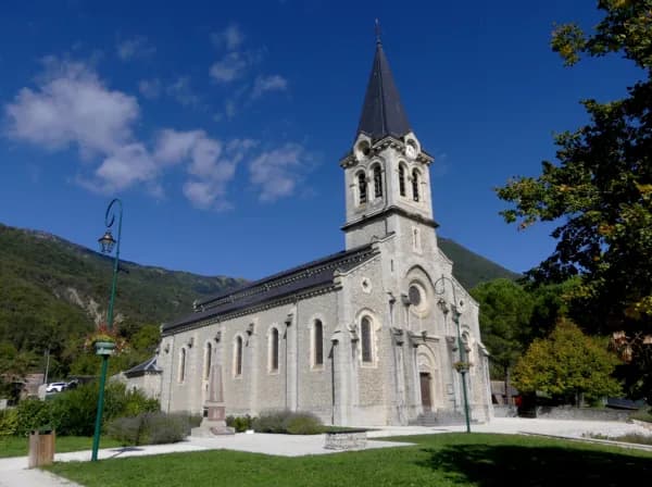église Saint-Laurent de Cruet à Cruet