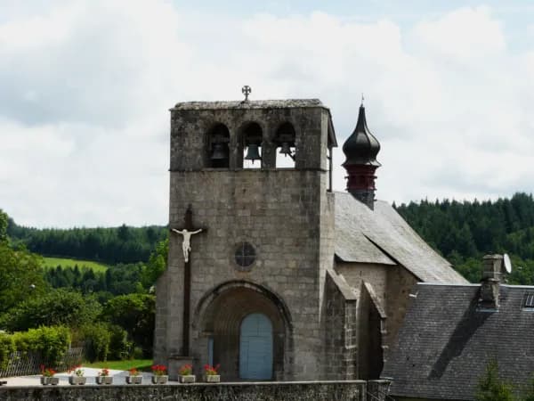 église Saint-Frédulphe de Saint-Fréjoux à Saint-Fréjoux