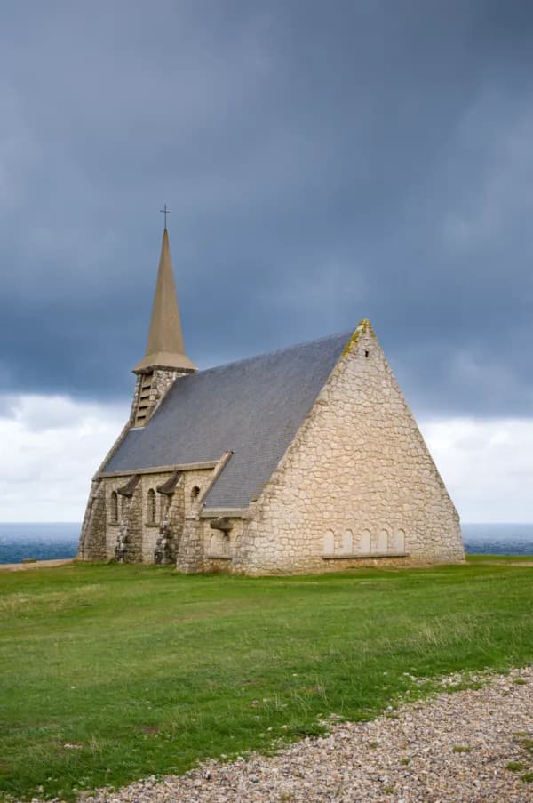 chapelle Notre-Dame-de-la-Garde d'Étretat à Étretat