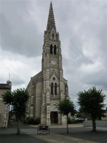 Église Saint-Martin-la-Rivière à Valdivienne