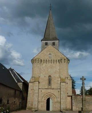 Eglise N D de l'Assomption à Ajain
