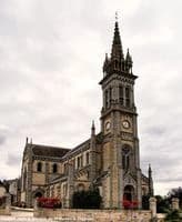 Église Saint Pierre à Éréac