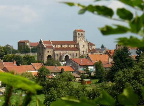 église Notre-Dame de Châtel-Montagne à Châtel-Montagne