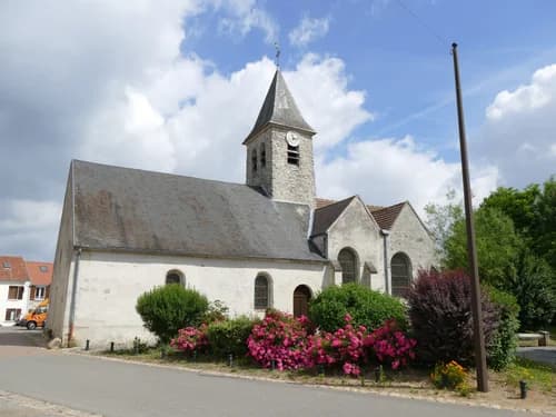 église Saint-Médéric de Péroy-les-Gombries à Péroy-les-Gombries