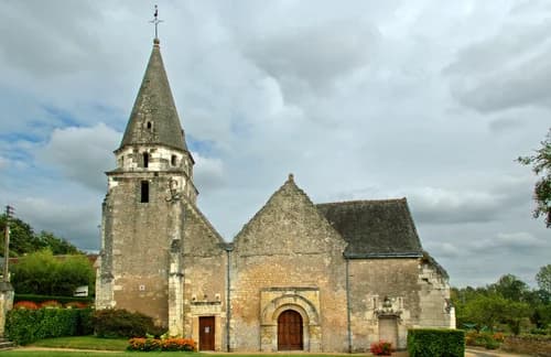 église Saint-Médard de Dierre à Dierre