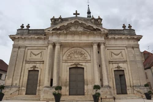 église Notre-Dame-de-l'Assomption de Châteauvillain à Châteauvillain