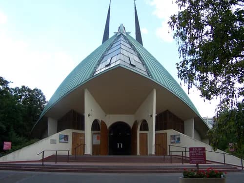 église Notre-Dame-du-Chêne de Viroflay à Viroflay