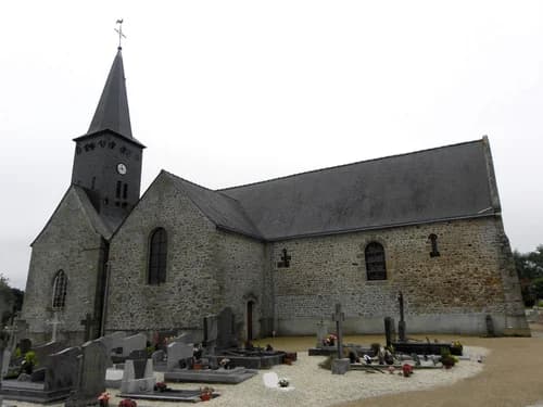 église Saint-Cyr-et-Sainte-Julitte de Saint-Cyr-le-Gravelais à Saint-Cyr-le-Gravelais