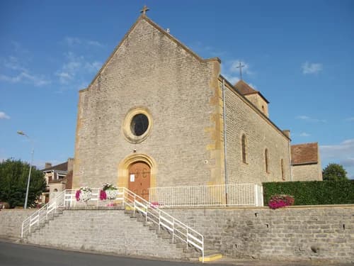 église Saint-Pierre de Luneau à Luneau