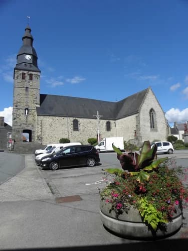 église Saint-Pierre d'Oisseau à Oisseau