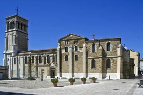 cathédrale Saint-Apollinaire de Valence à Valence