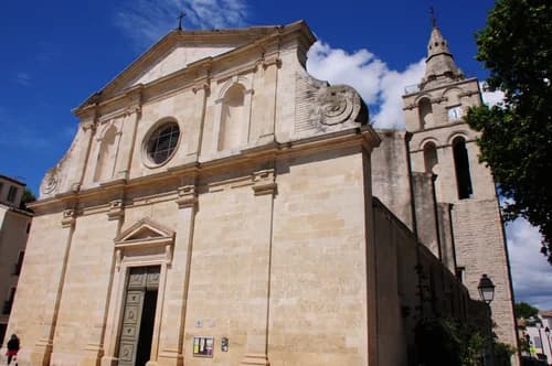 église Notre-Dame-du-Lac de Lunel à Lunel