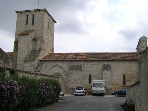 église Saint-Pierre de Villefagnan à Villefagnan