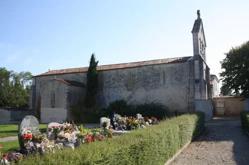 église Saint-Nicolas de Courcelles à Courcelles