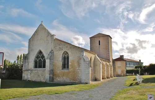 église Saint-Laurent de Saint-Laurent-de-la-Prée à Saint-Laurent-de-la-Prée