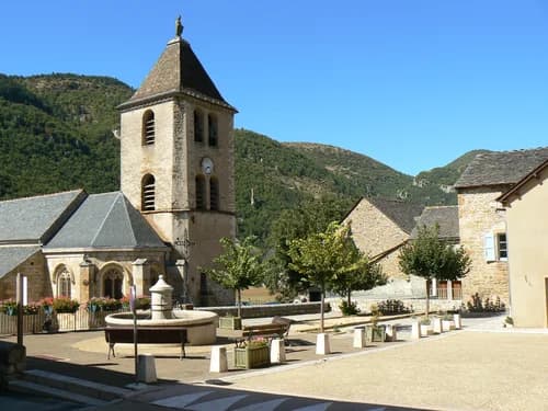collégiale Notre-Dame de Quézac à Quézac