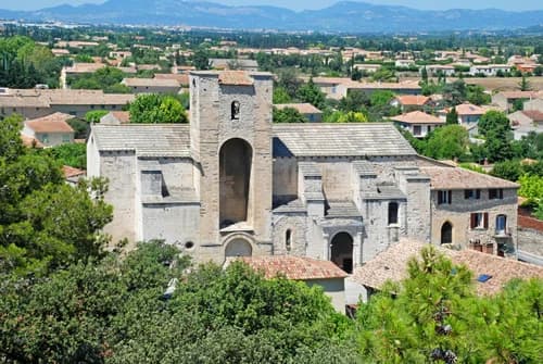 église Notre-Dame-de-Nazareth de Pernes-les-Fontaines à Pernes-les-Fontaines