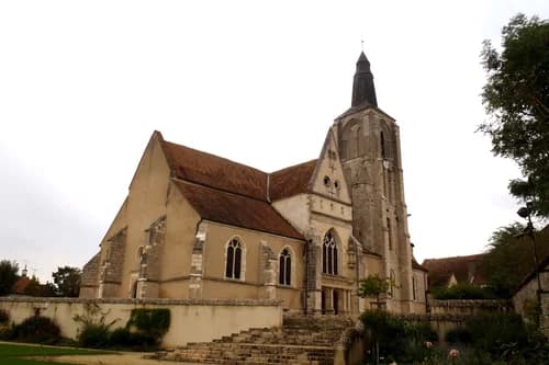 Église église Saint-Aignan de Bonny-sur-Loire à Bonny-sur-Loire