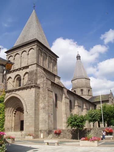 église Saint-Barthélemy de Bénévent-l'Abbaye à Bénévent-l'Abbaye