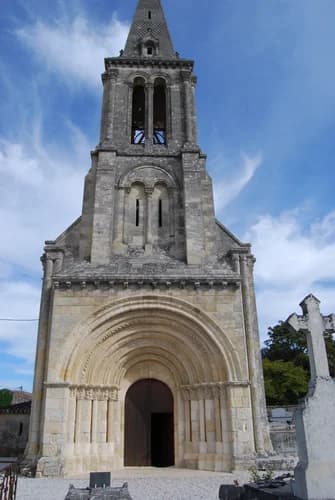 église Saint-Christophe de Saint-Christophe-des-Bardes à Saint-Christophe-des-Bardes