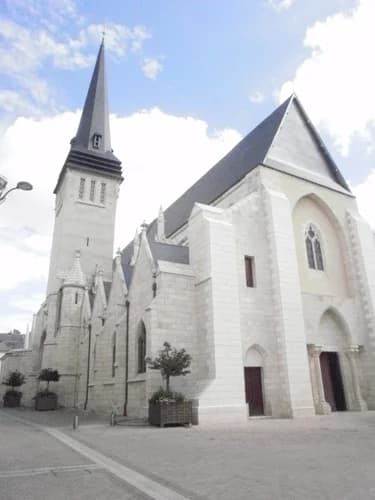 église Saint-Cyr d'Issoudun à Issoudun