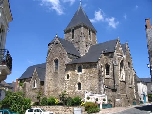 église Saint-Denis de Saint-Denis-d'Anjou à Saint-Denis-d'Anjou