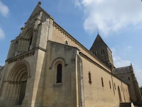 église Saint-Jean-Baptiste de Château-Gontier à Château-Gontier