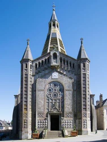 église Saint-Julien de Domfront à Domfront